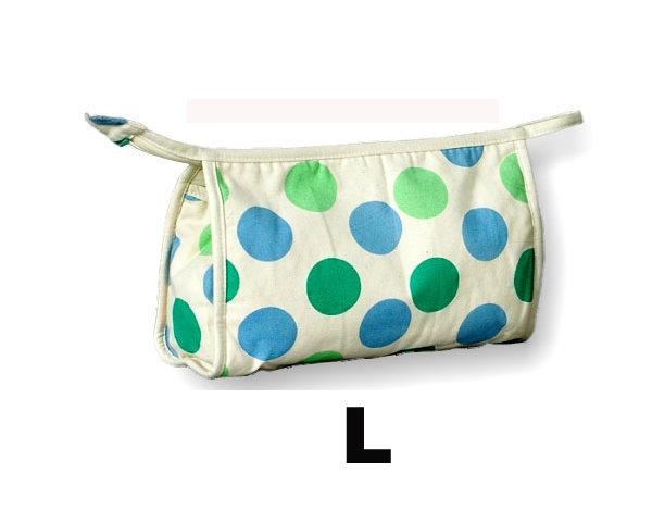 WKGL2601C    Cosmetic bag.