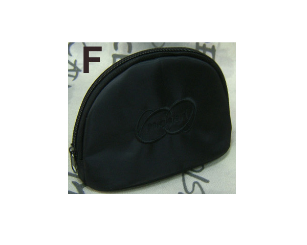 WKGL2603A   Cosmetic bag.