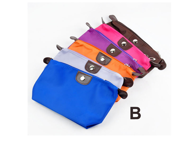 WKGL2603A   Cosmetic bag.