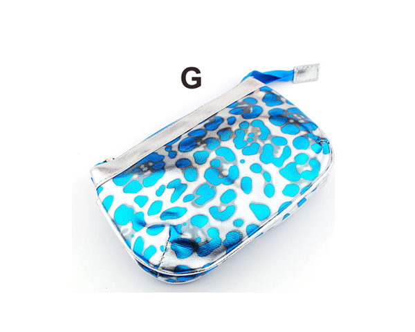 WKGL2603B   Cosmetic bag.