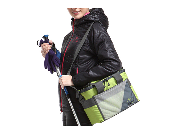 WKGL2401  Coller bag.