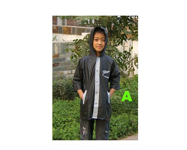 WKGL9008  Kid's raincoat.