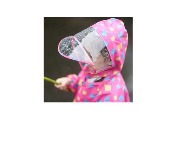 WKGL9015  Kid's raincoat.