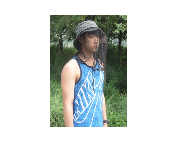 WKGL1305  Fishing hat with close mesh cover.